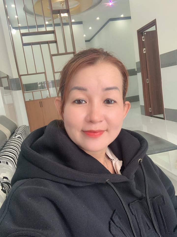 Nhà phố Long Hoa Tây Ninh 203m² giá 2.15 tỷ - Nhà mới hoàn thiện, vị trí đẹp!