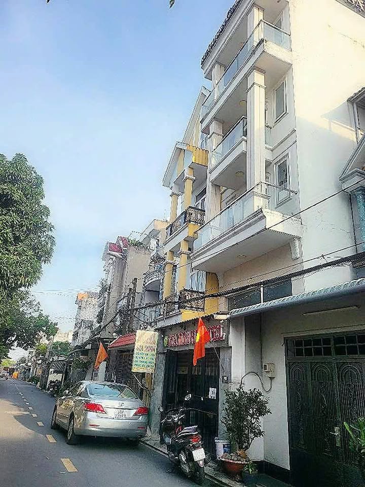 Khách sạn 5 tầng Thới An, Q12 - Đầu tư sinh lời 30 triệu/tháng chỉ 80 tỷ!