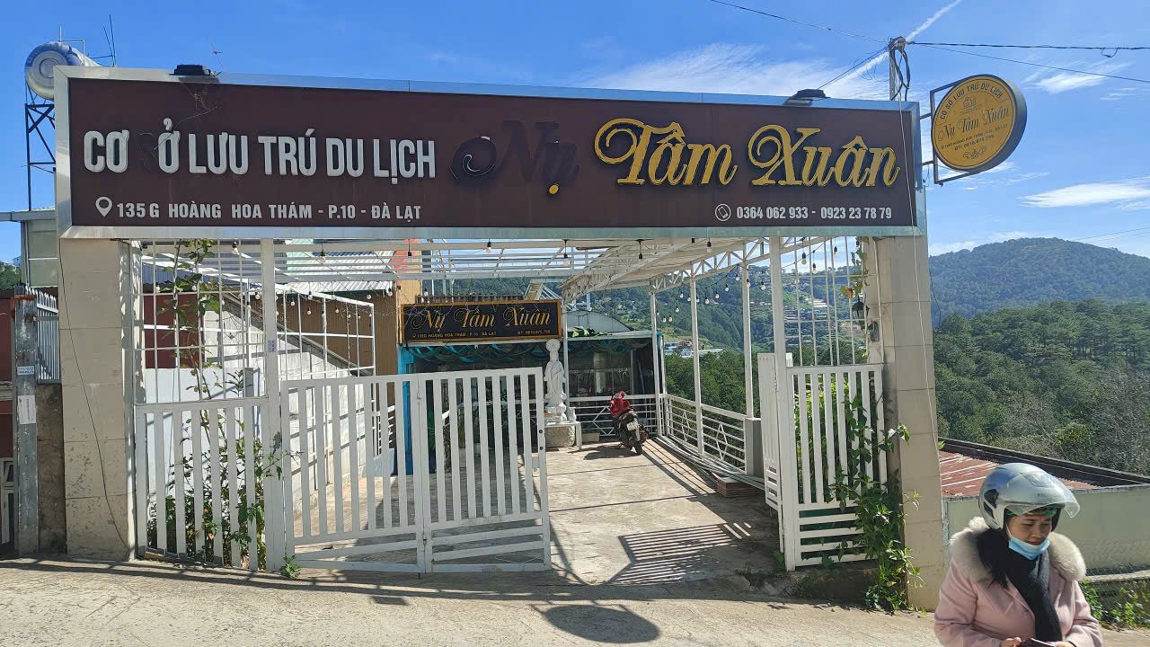 Nhà 2 tầng mặt hẻm ô tô, 10 phòng, 182m² giá 8.7 tỷ - Đầu tư sinh lời tại Đà Lạt!