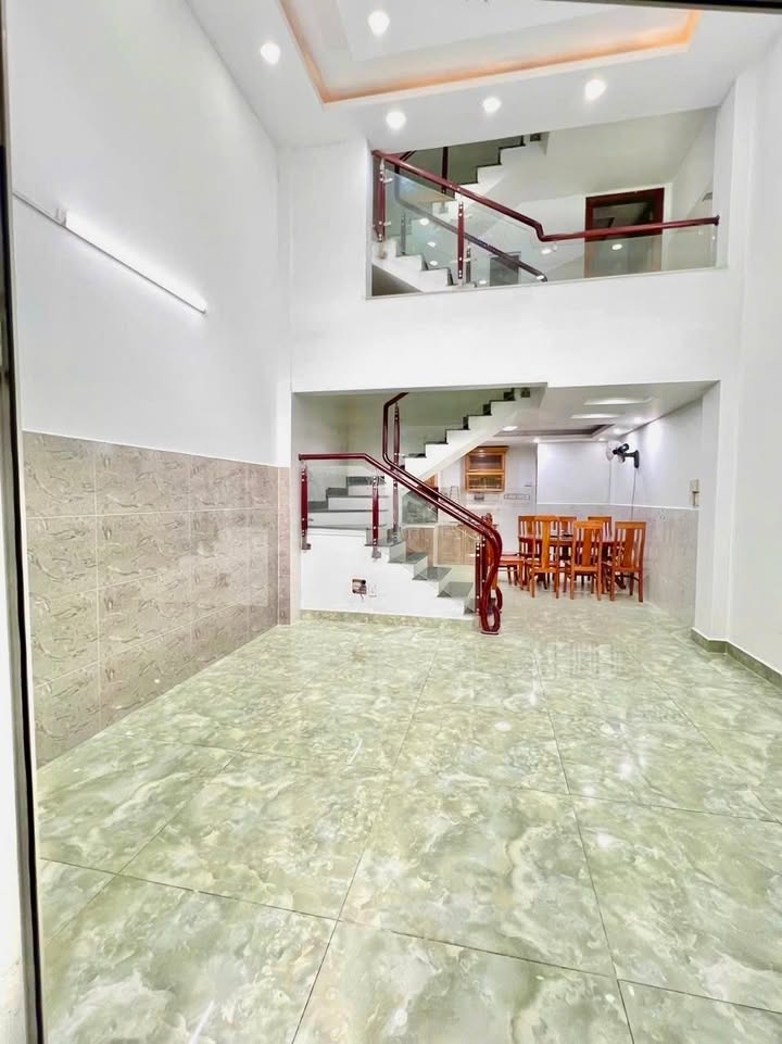 Nhà 4 tầng Phước Long A Thủ Đức 50m² giá 5.85 tỷ - Đầu tư sinh lời!