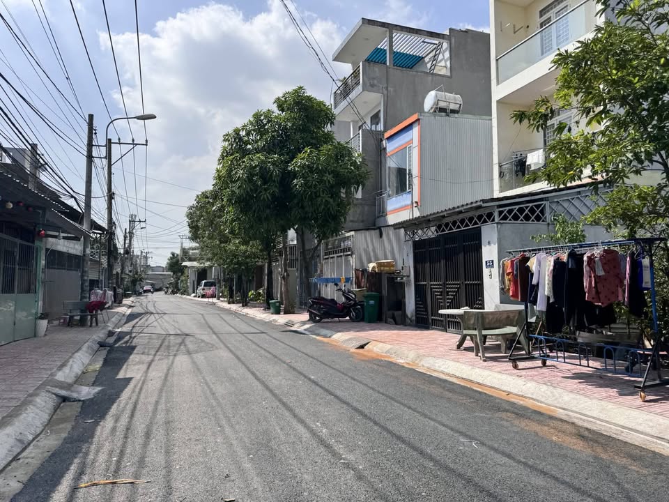 Đất biệt thự Trường Thạnh Thủ Đức 180m² giá 9 tỷ - Khuôn đất đẹp, thu nhập ổn định!