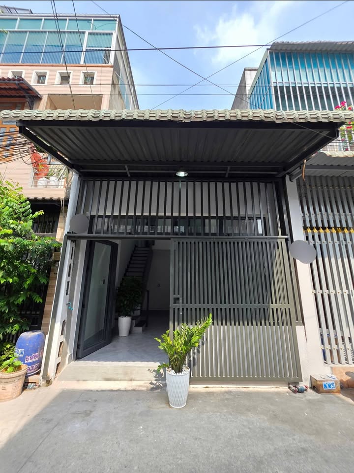 Nhà cấp 4 tại Tân Đông Hiệp, Dĩ An 45.5m² giá 2.75 tỷ - Sổ hồng riêng, gần trung tâm y tế!