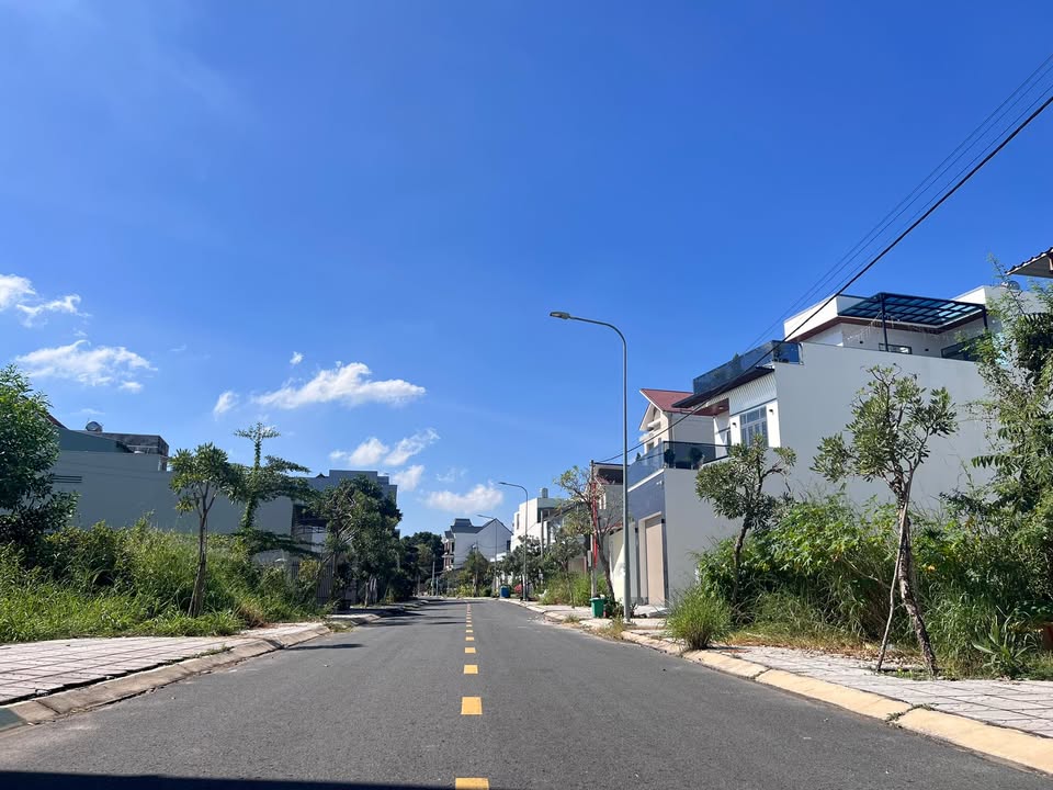 Đất thổ cư 220m² hẻm 9 Huỳnh Tấn Phát, Tây Ninh - Giá chỉ 320 triệu!