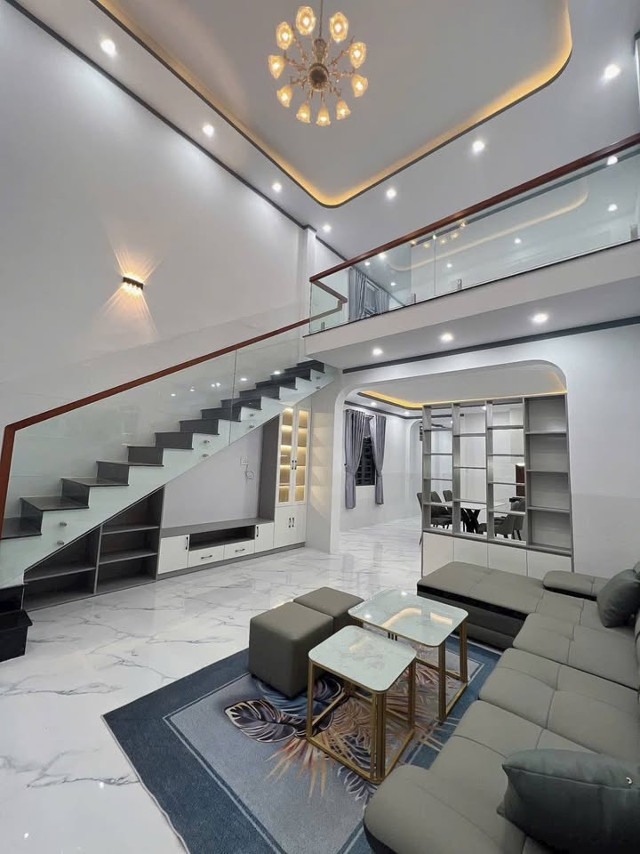 Nhà riêng phường Long Hoa 80m² giá 1.89 tỷ - Thiết kế hiện đại, đầy đủ tiện nghi!