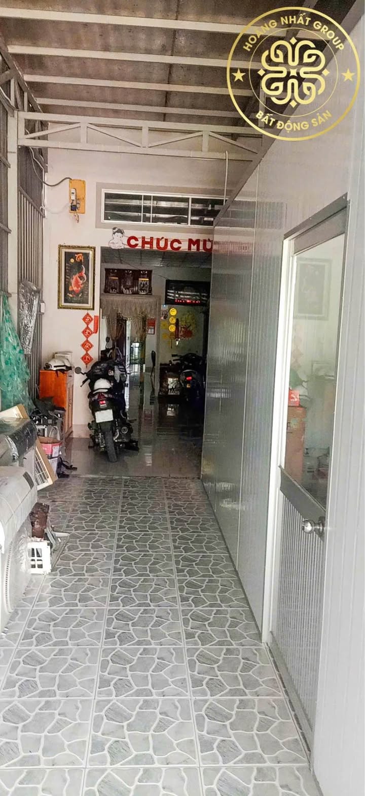 Nhà mặt tiền QL1A Cái Nước 220m² giá 2.8 tỷ - Vị trí đắc địa cho kinh doanh!