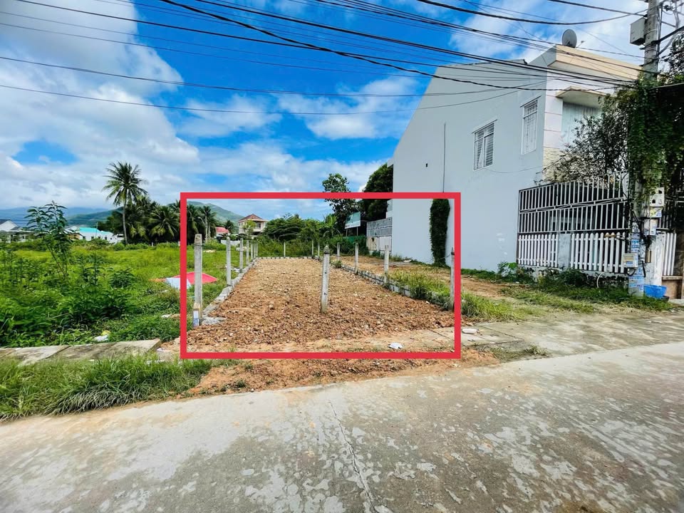 Đất mặt tiền đường Phú Bình, Vĩnh Thạnh, Nha Trang 90m² giá 2.450 tỷ - Sổ hồng đầy đủ!