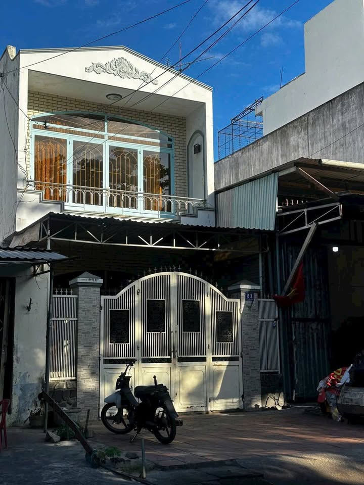 Nhà mặt phố Võ Văn Tần Nha Trang 100m² giá 6 tỷ - Vị trí kinh doanh sầm uất!