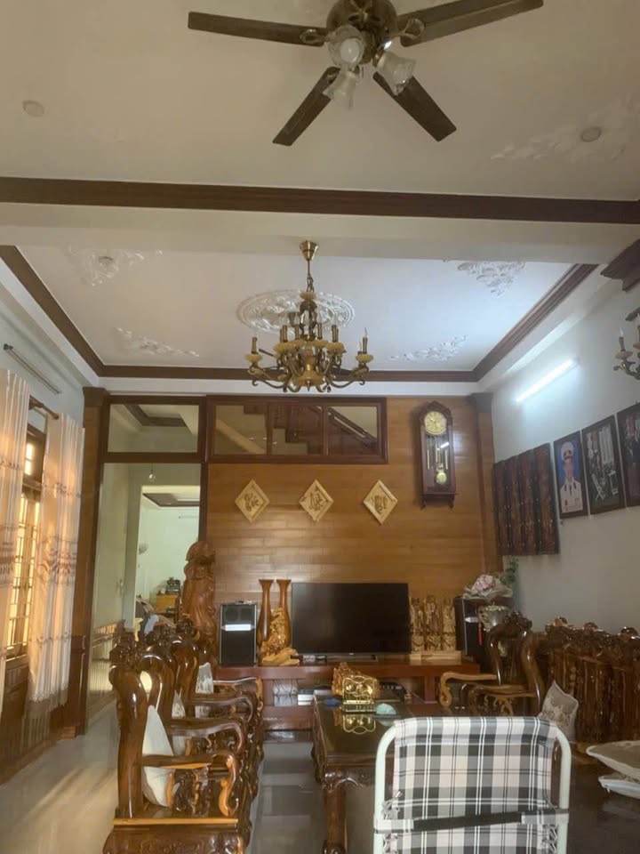 Nhà mặt tiền Nguyễn Thị Định 411m² giá 8.95 tỷ - Kinh doanh đắc địa!