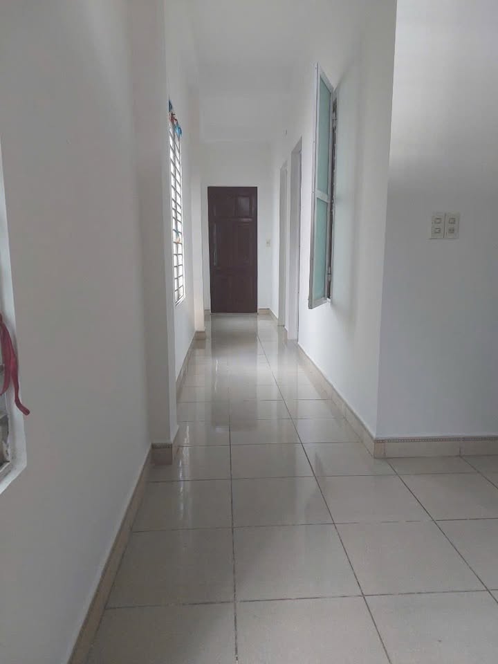 Nhà 3 Tầng Khu 13 Liên Bảo Vĩnh Yên 119m² giá 3 tỷ - Sẵn sàng vào ở!