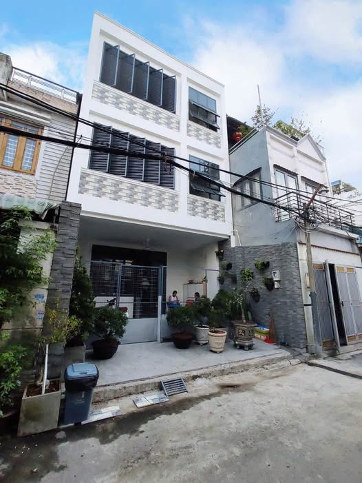 Nhà 3 tầng hẻm xe tải Lê Văn Khương 90m² - Sổ hồng riêng, giá thỏa thuận!