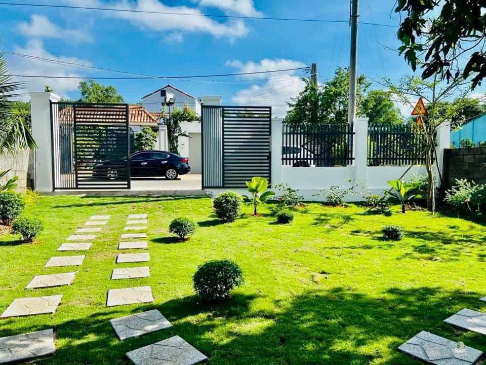 Lô đất biệt thự nhà vườn Hòa Long 500m² giá chỉ 5.5 tỷ - Đầu tư tiềm năng!