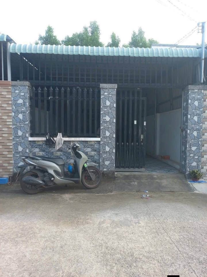 Nhà phố Chân Tiên, An Ngãi 105m² giá 1.4 tỷ - Sân xe hơi, sạch đẹp!