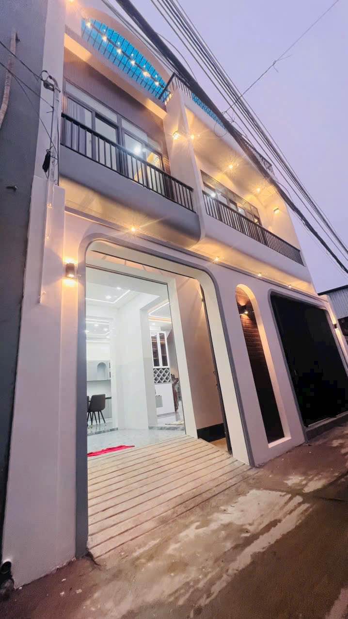 Nhà mới xây 3 tầng đường Nguyễn Đáng, Trà Vinh 61.6m² giá 2.25 tỷ - Sẵn sàng vào ở!