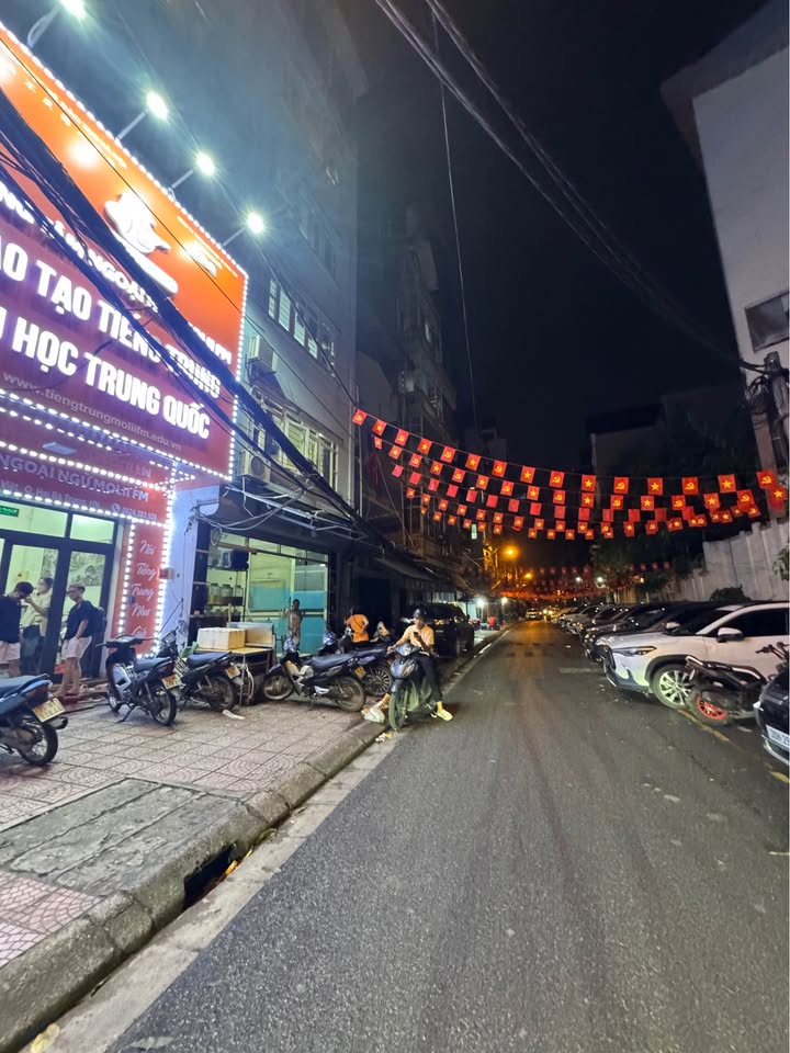 Căn hộ Studio tại Hai Bà Trưng 50m² giá 2 tỷ - Đầy đủ tiện nghi, chính chủ bán gấp!