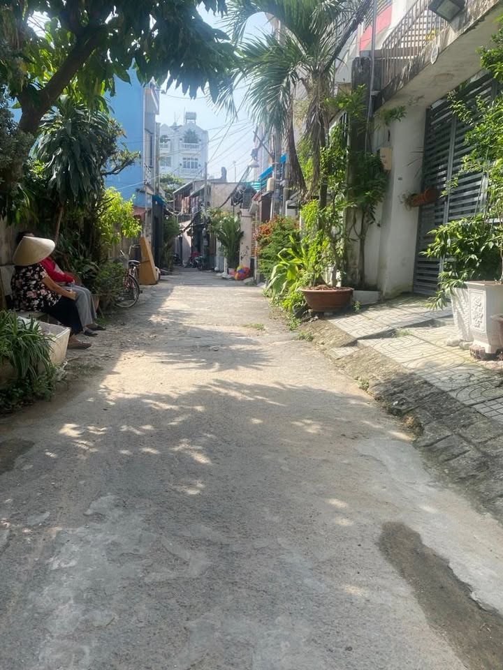 Nhà 4 Lầu BTCT Hẻm Xe Hơi Lê Văn Thọ 48m² giá 6.9 tỷ - Sổ hồng riêng, hoàn công đầy đủ!