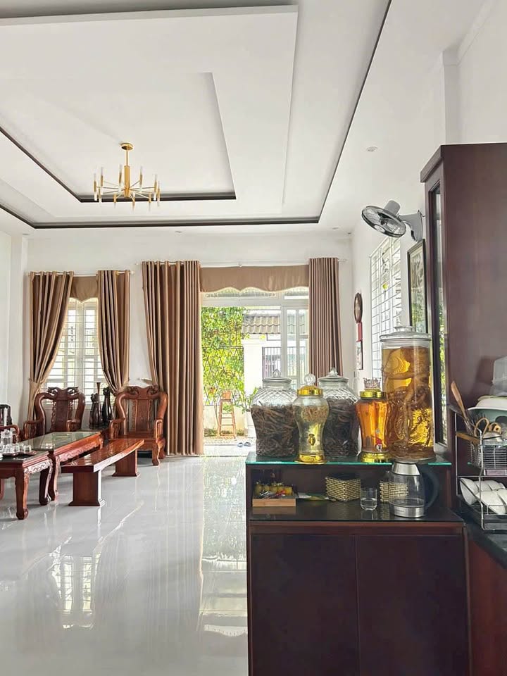 Nhà phố Lê Hữu Trác, phường Thắng Lợi, 235.2m² giá 2 tỷ - Đầu tư sinh lời ngay!