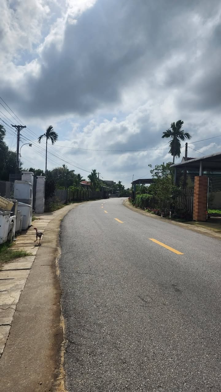 Đất thổ cư Mỏ Cày 275m² giá 799 triệu - Lô góc 2 mặt tiền đẹp!