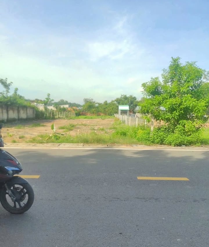 Đất nền Phú An, Bến Cát 200m² giá 2.5 tỷ - Vị trí đắc địa gần trường học