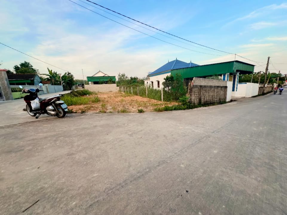 Đất nền Giai Lạc Yên Thành 300m² giá 1 tỷ - Lô góc 2 mặt tiền