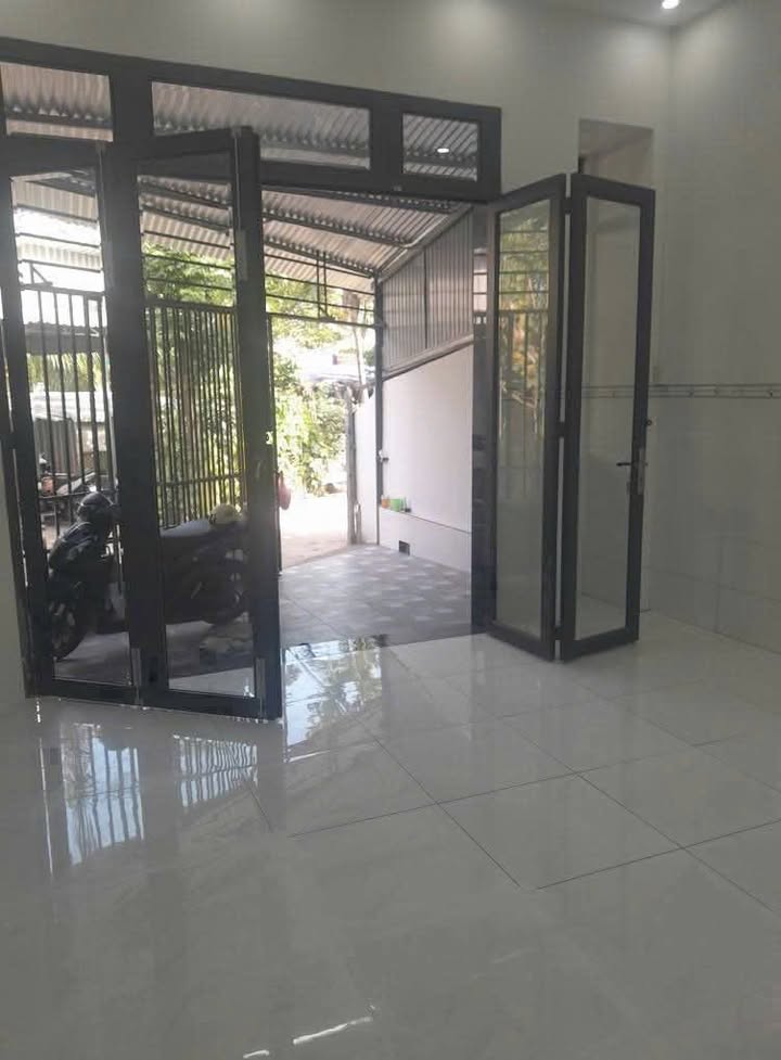 Nhà phố 3 phòng ngủ tại Mỹ Quý, Long Xuyên 100m² chỉ 1 tỷ - Đầu tư sinh lời ngay!