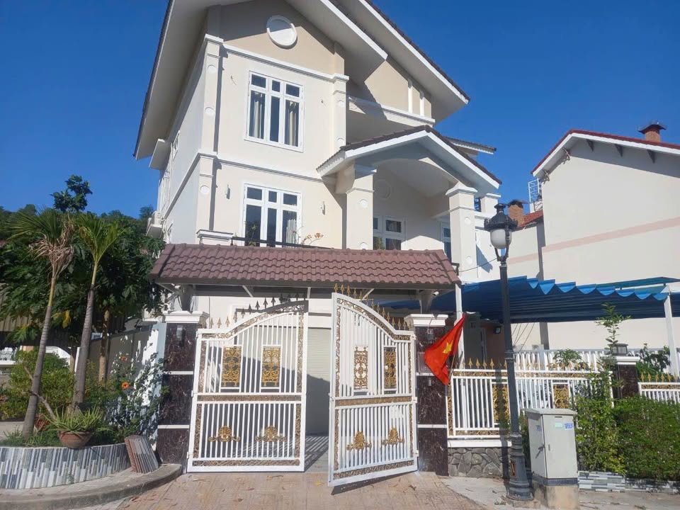 Biệt thự biển Ocean View Vĩnh Trường 341m² giá 22.9 tỷ - Vị trí đắc địa sát biển!