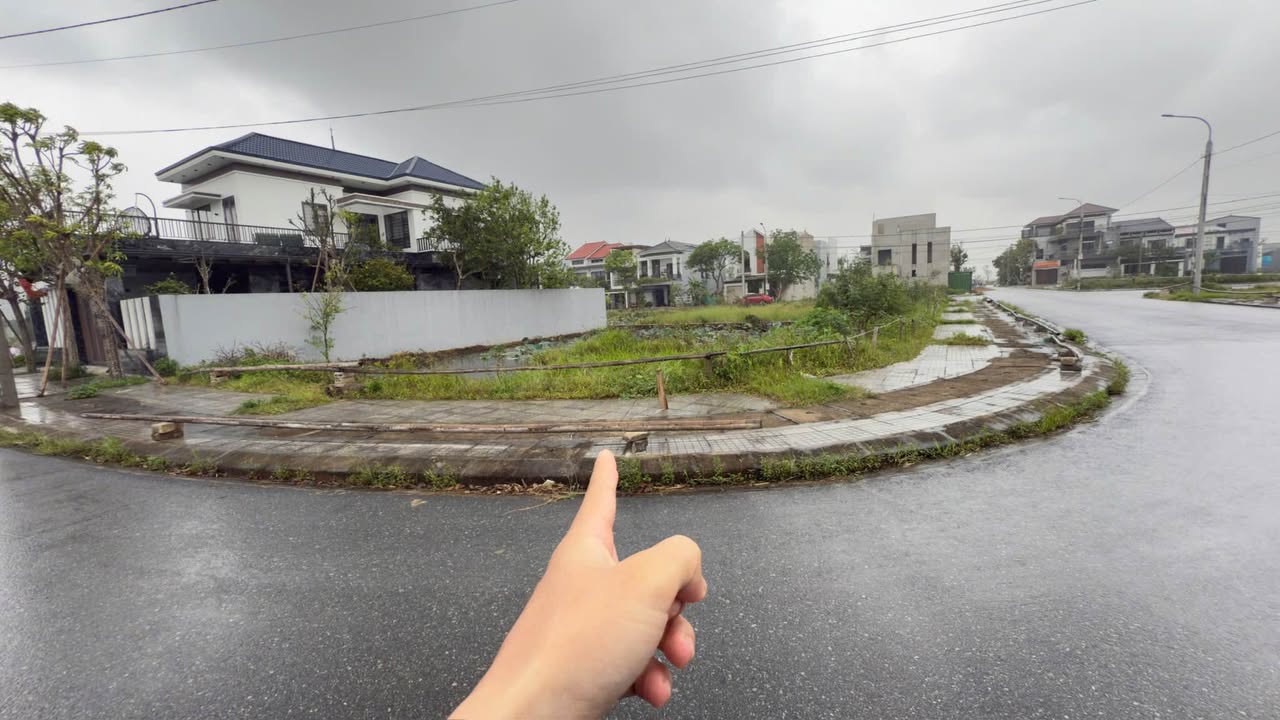 Đất nền lô góc tại biệt thự Nam Nguyễn Du, Thạch Hưng 344.3m² - Cơ hội đầu tư tuyệt vời!