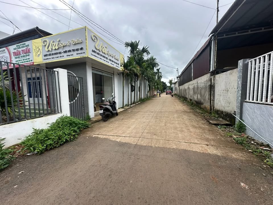 Đất thổ cư Hòa Thuận 180m² giá 2.5 tỷ - Kinh doanh thuận lợi gần Quốc lộ 14!