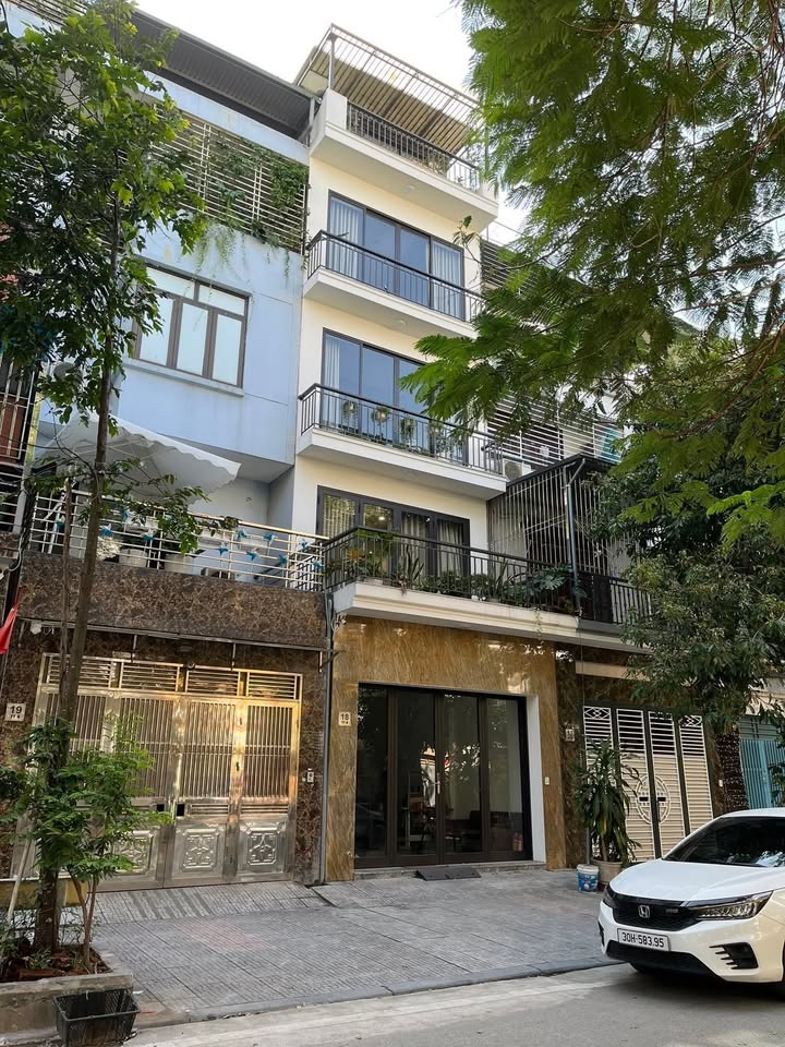 Nhà nguyên căn KĐT Văn Phú Hà Đông 90m² giá 17 triệu - Phù hợp làm văn phòng và kinh doanh!