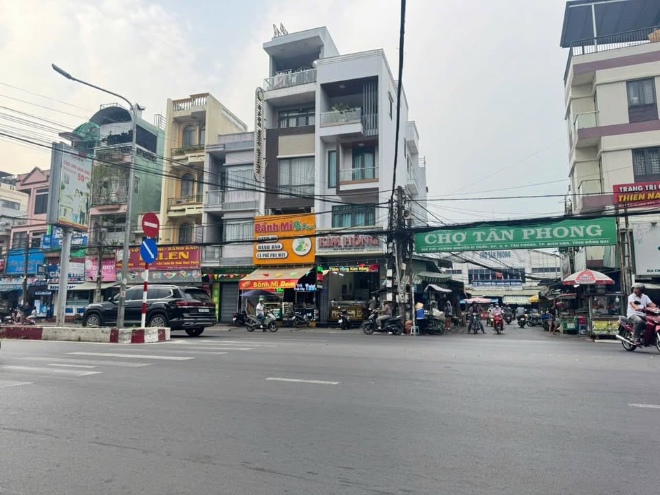 Nhà mặt tiền Nguyễn Ái Quốc, Biên Hòa 112m² giá 14 tỷ - Cơ hội kinh doanh tuyệt vời!