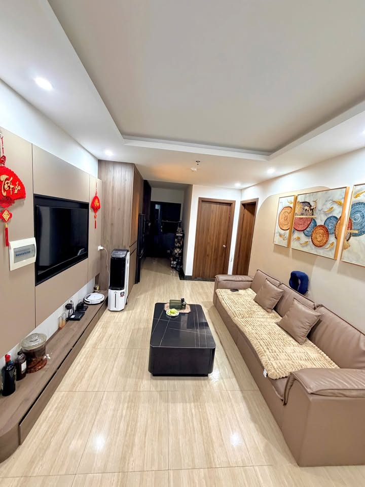 Căn hộ chung cư Sài Gòn Sky Vinh 63m² giá 3.1 tỷ - Full nội thất sang trọng!