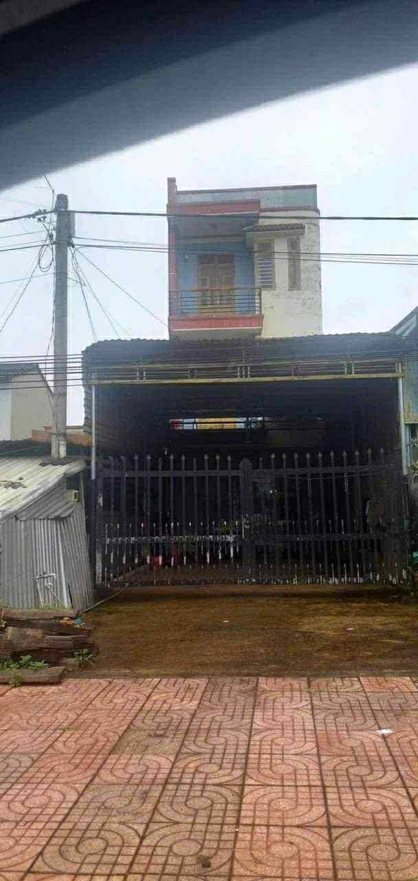 Nhà 3 tầng mặt đường QL14, xã Thuận An, Đắk Mil - Giá chỉ 3.95 tỷ!