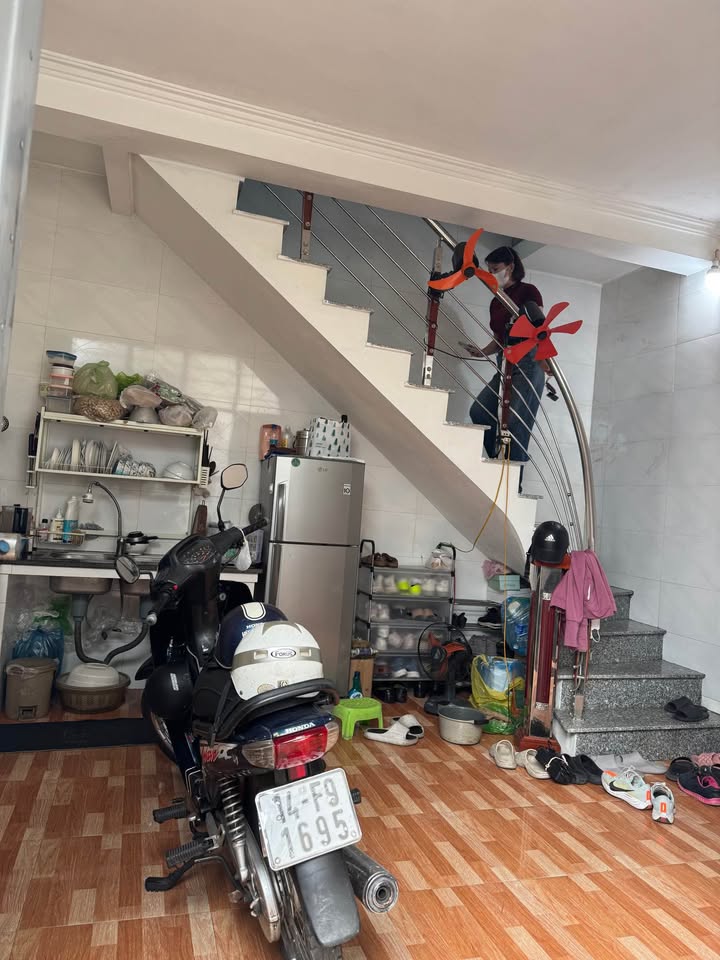 Nhà riêng Ngõ 5 Cao Thắng, Hạ Long 64m² giá chỉ 1.45 tỷ - Sẵn sàng vào ở!