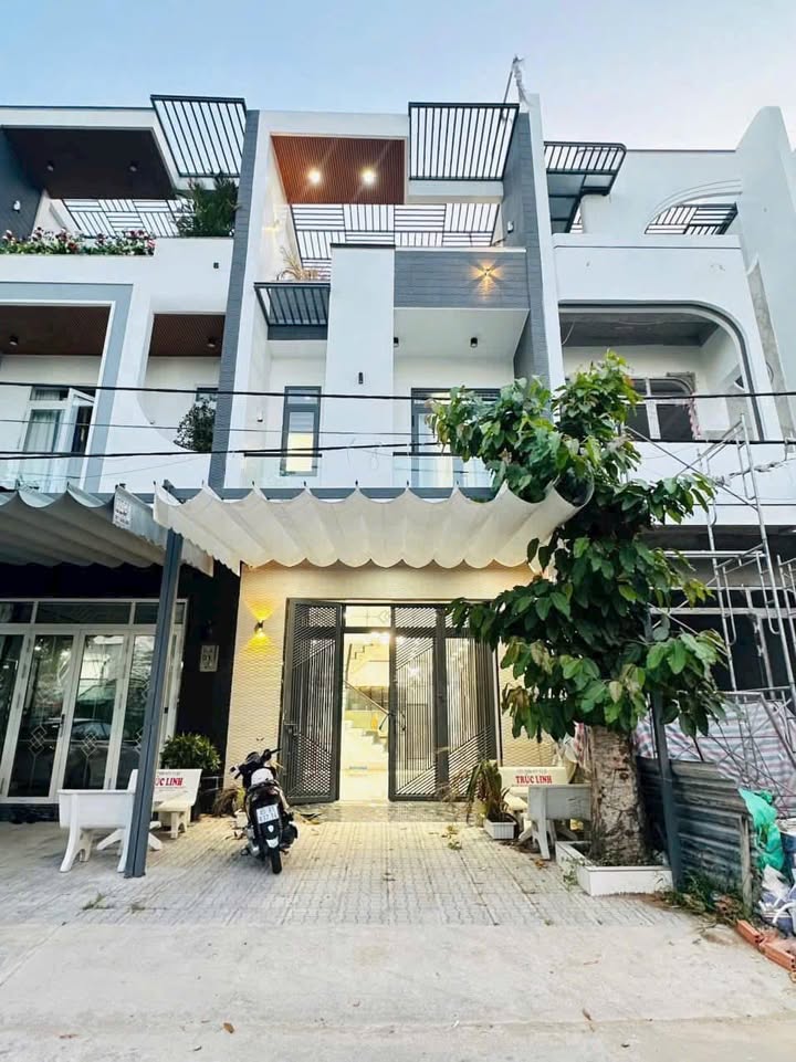 Nhà 1 trệt 2 lầu cho thuê tại đường D4, Hưng Thạnh, Cái Răng, Cần Thơ - Giá chỉ 15 triệu/tháng!