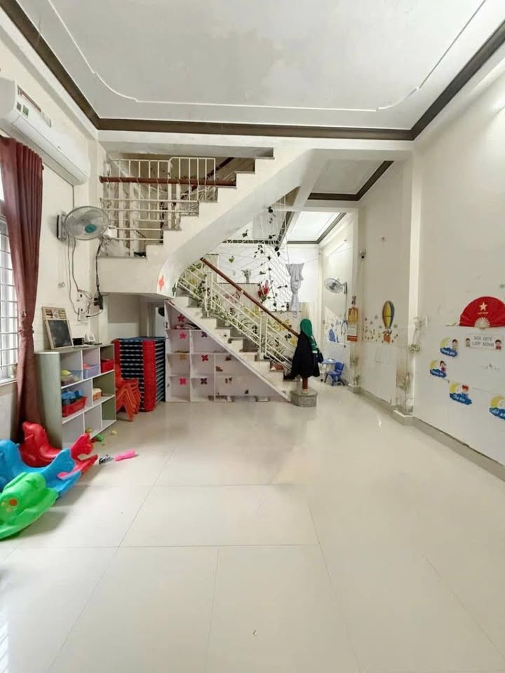 Nhà 2 tầng kiệt ô tô Nguyễn Huệ, 69m² giá 3 tỷ - Chính chủ bán gấp!