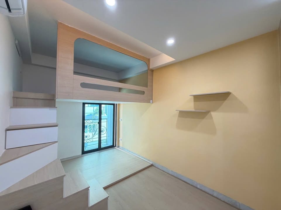 Căn hộ cho thuê 30 Cát Linh, Đống Đa - Nội thất xịn, tiện nghi đầy đủ!