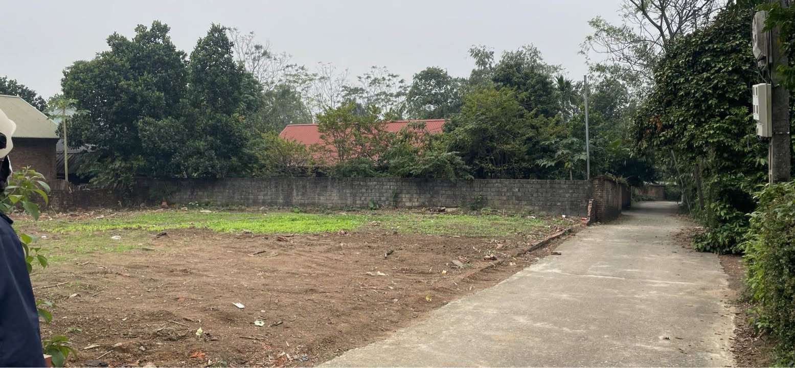 Đất thổ cư 107m² tại Khu 4 Chu Hoá giá 600 triệu - Gần chợ tiện lợi!