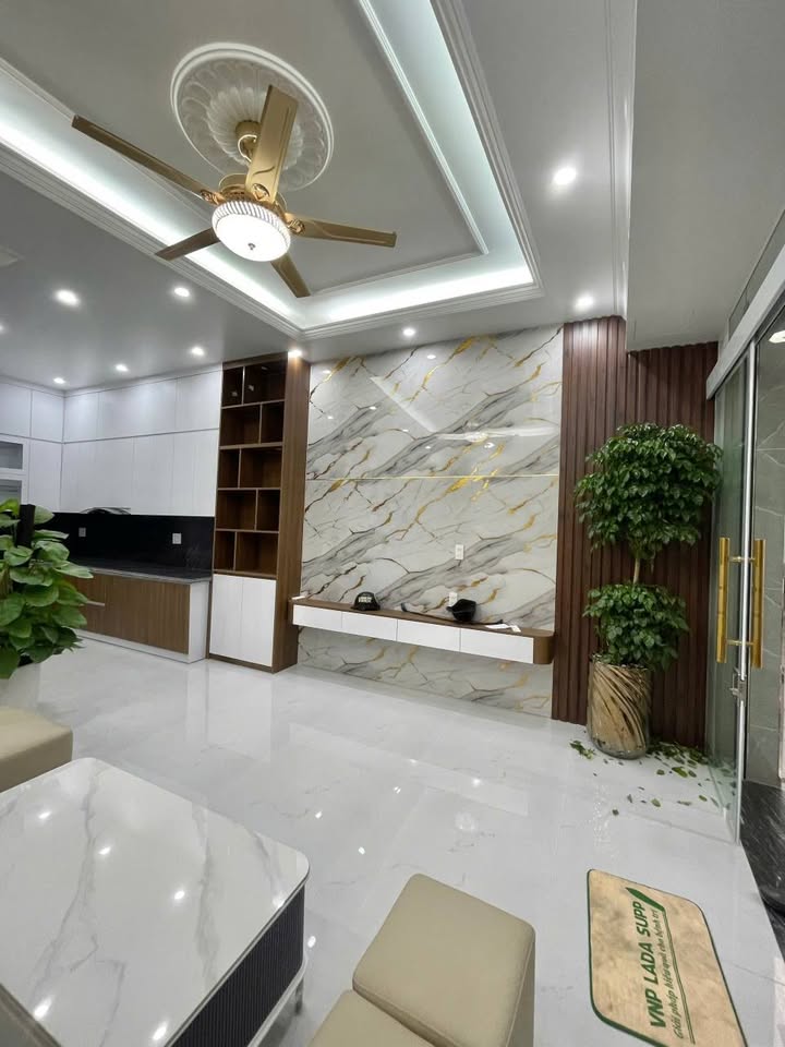 Nhà góc 2 mặt thoáng đường Tô Hiệu, Hải Phòng 40m² giá 3.85 tỷ - Chính chủ bán gấp!