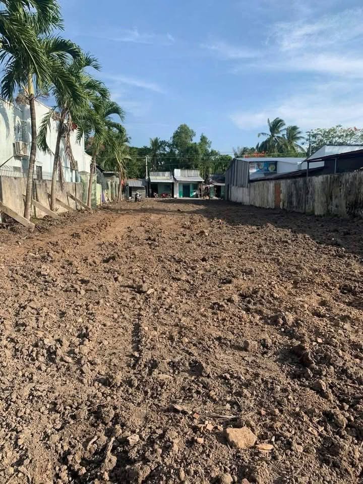 Đất mặt tiền Phạm Hùng, phường 8, TP Sóc Trăng, 3200m² giá 6 tỷ - Cơ hội đầu tư hấp dẫn!