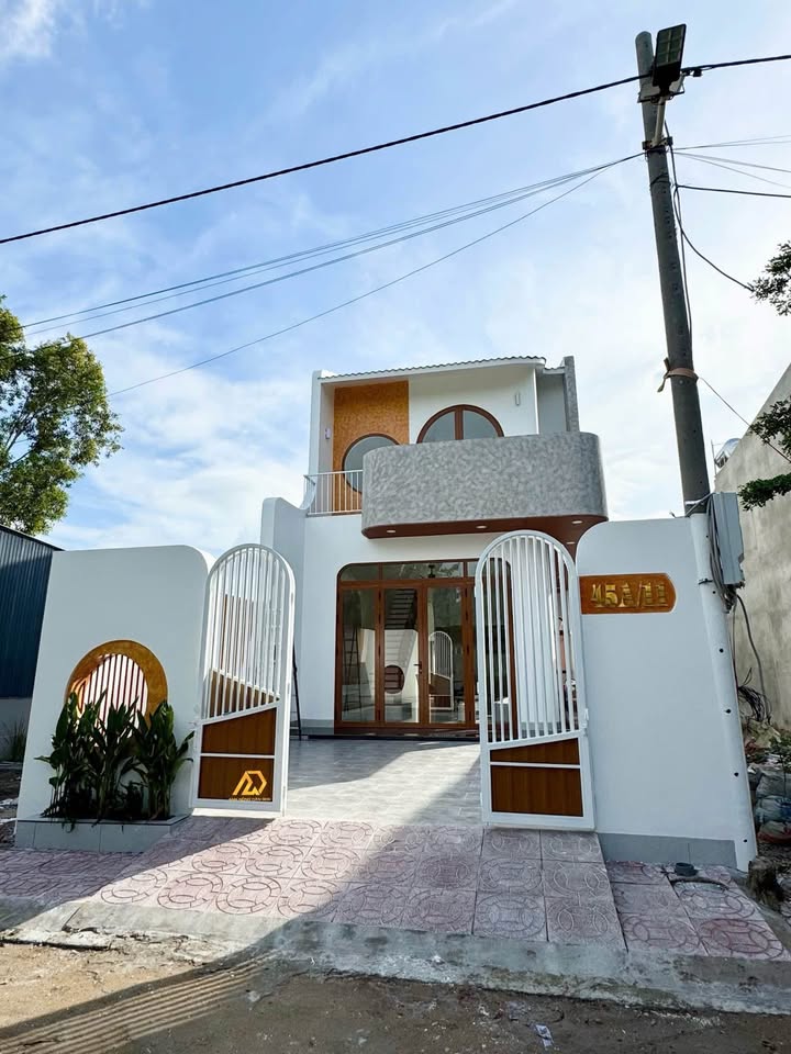 Nhà khu Kim Cương, Tân Hạnh 126.7m² giá 2.69 tỷ - Thiết kế hiện đại, sẵn sàng ở ngay!