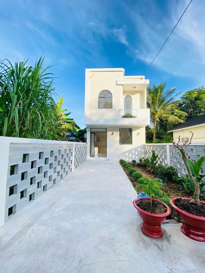 Nhà 1 Trệt 1 Lầu Tại Tân Hạnh, Vĩnh Long 107.6m² giá 1.5 tỷ - Sẵn sàng dọn vào ở ngay!