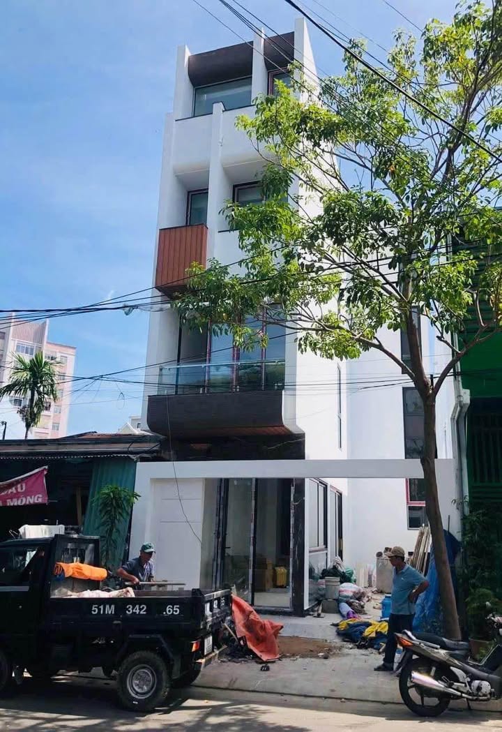 Nhà mặt tiền Mạc Đỉnh Chi, Vũng Tàu 113m² giá 17 tỷ - Thiết kế hiện đại, thang máy xịn!