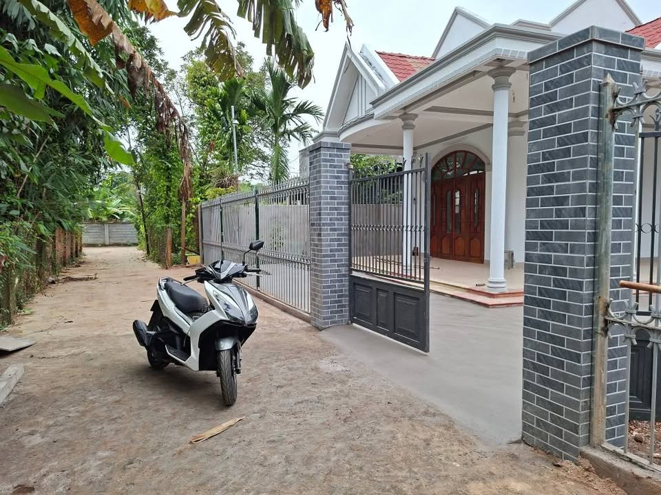 Nhà bán tại Hòa Long, Bà Rịa - 450m², Sẵn sàng ở ngay!