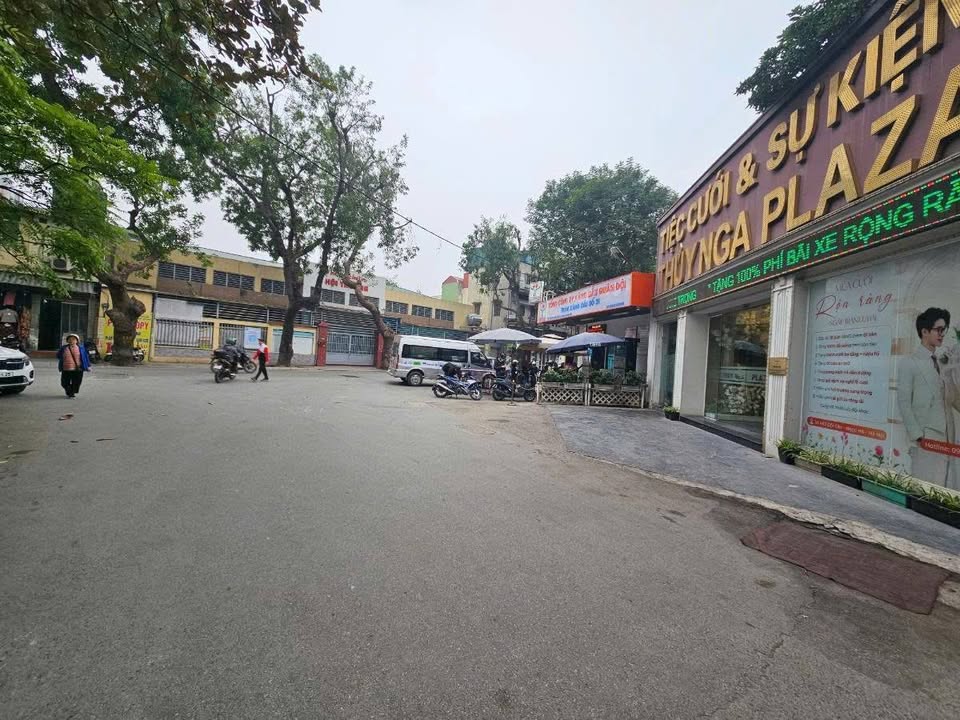 Đất nền lô góc Đội Cấn, Ba Đình 52.6m² giá 21.2 tỷ - Tiềm năng đầu tư lớn!