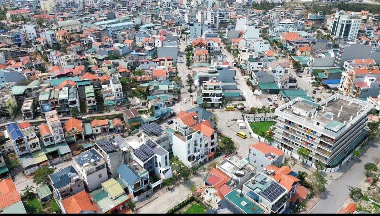 Đất nền Bãi Cháy 137m² giá 6.5 tỷ - Đối diện khu vui chơi công cộng