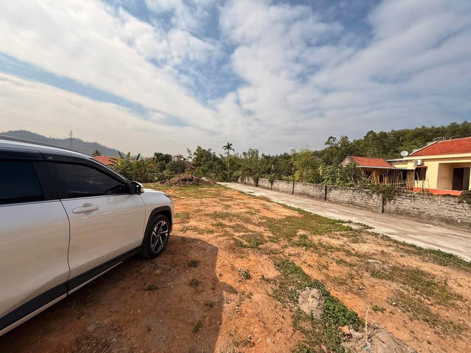 Đất nền 635m² tại khu 4, phường Việt Hưng, Hạ Long - Sổ đỏ chính chủ, giá thỏa thuận!