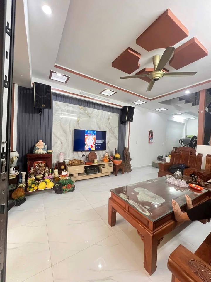 Nhà 3 tầng chính chủ gần chợ Lũng Bắc, Hải Phòng - Giá chỉ 2.36 tỷ!