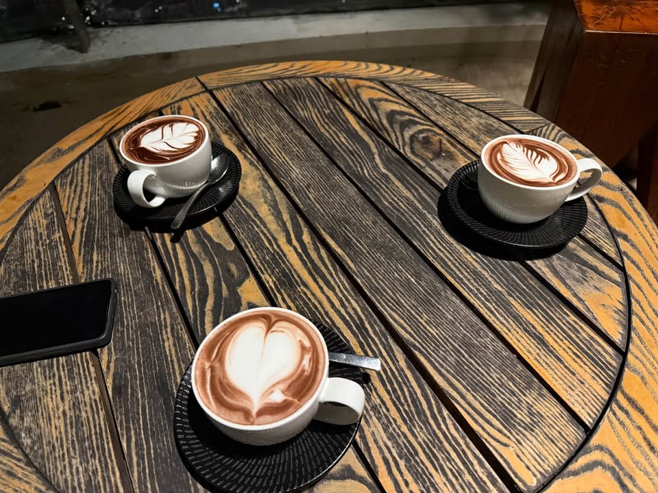 Chung cư Hùng Thắng 68m² giá 2.1 tỷ - Căn hộ 2 ngủ tiện nghi, chính chủ!