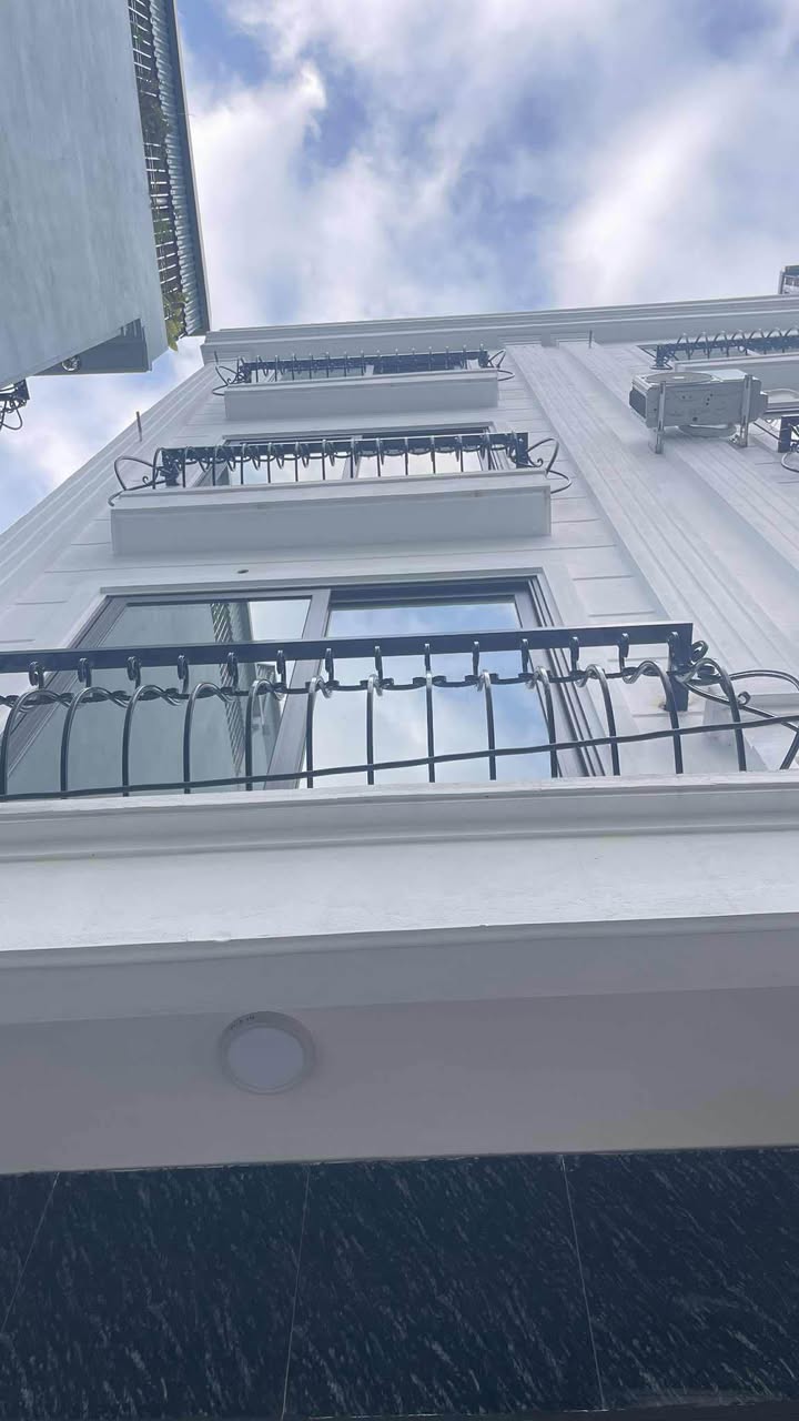 Nhà phố Phương Canh 38m² giá 7.1 tỷ - Thiết kế hiện đại và thoáng mát!