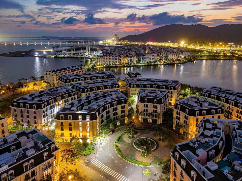 Townhouse LK Habobay Bãi Cháy 75m² giá 7.5 tỷ - Vị trí vàng cho đầu tư!