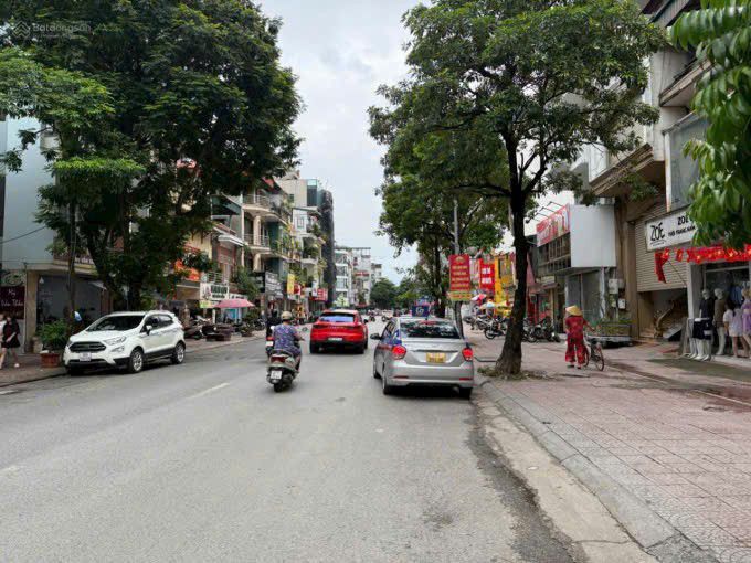 Nhà mặt phố Trường Lâm, quận Long Biên 85m² giá 23 tỷ - Đầu tư sinh lời ổn định!